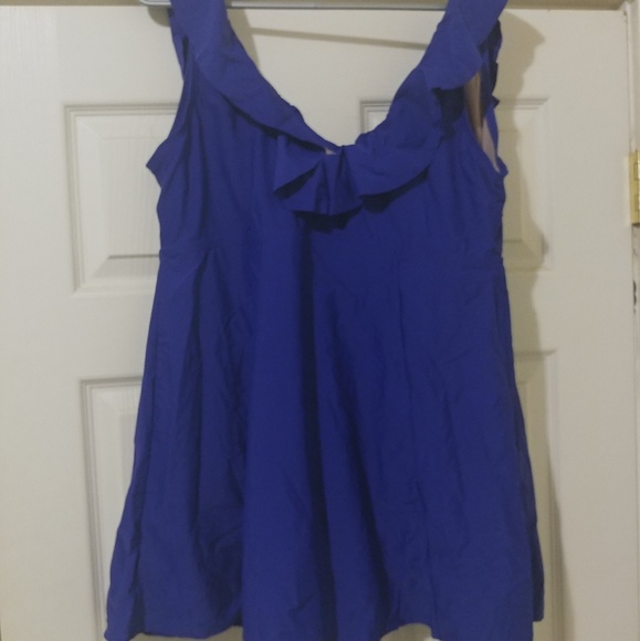 Swimsuit - Picture 4 of 5